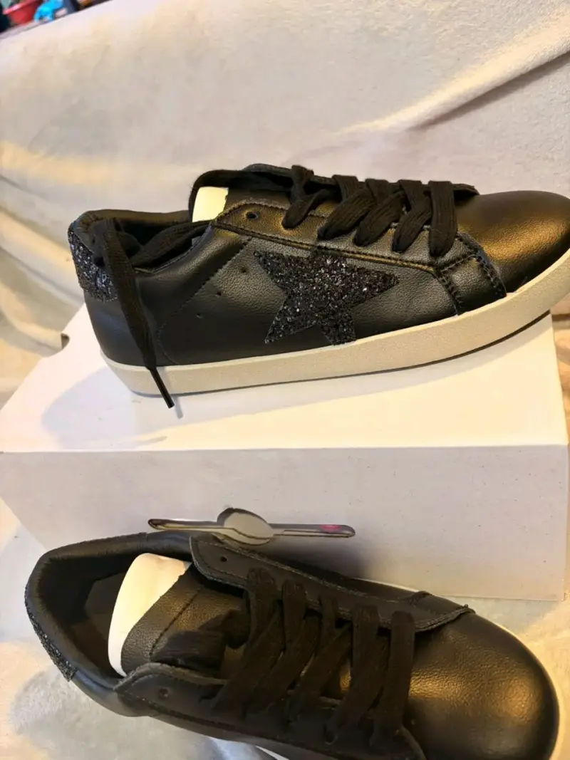 Zapatillas negras con estrella de glitter - 3