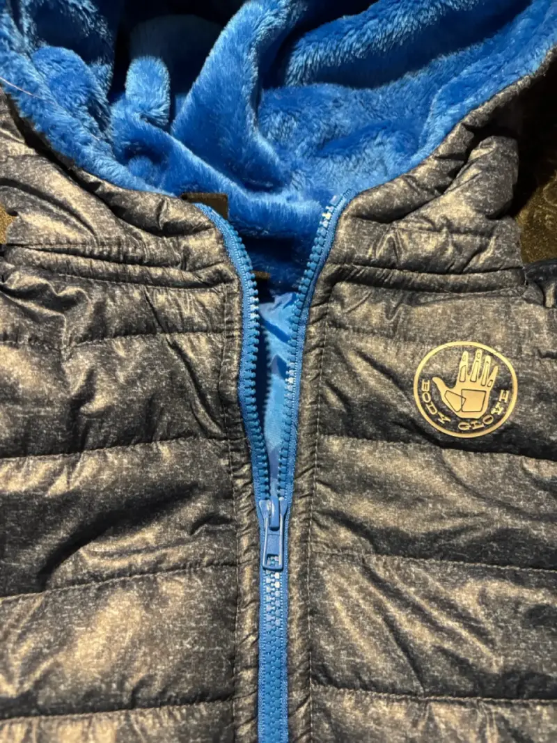 Chaqueta acolchada para niño con capucha azul - 2