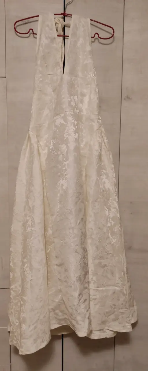 Vestido de novia blanco con encaje floral - 1