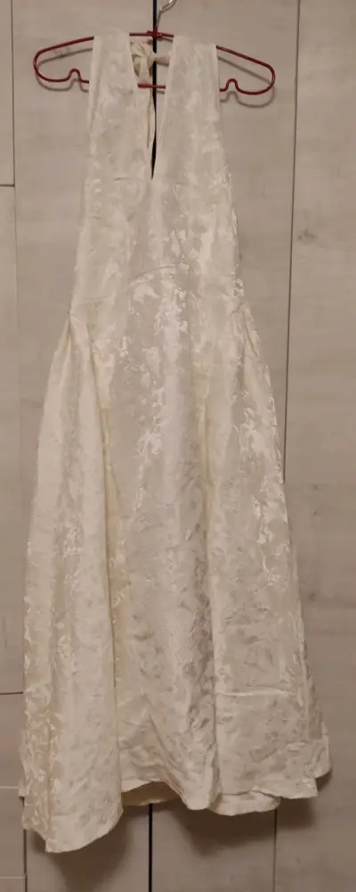 Vestido de novia blanco con encaje floral - miniatura 1