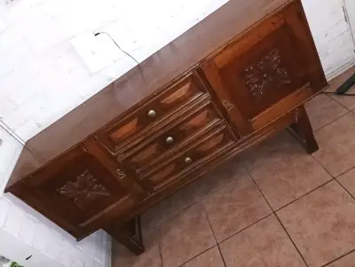Aparador de madera vintage con cajones - miniatura 2
