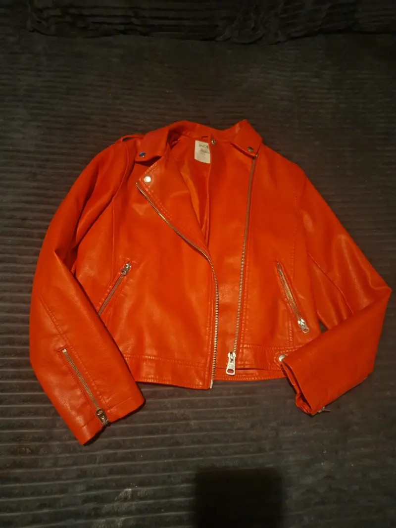 Chaqueta de cuero sintético roja para mujer - 1