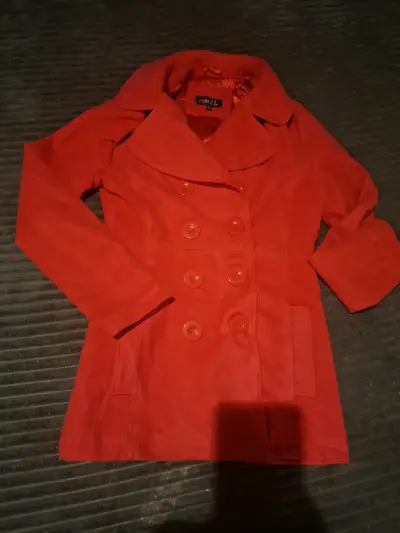 Chaqueta de cuero sintético roja para mujer - miniatura 5