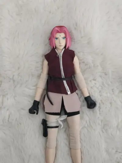 Figura de acción Sakura Haruno articulada - miniatura 1