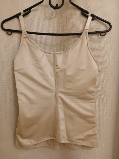 Faja reductora beige con cierre frontal Leonisa - miniatura 4