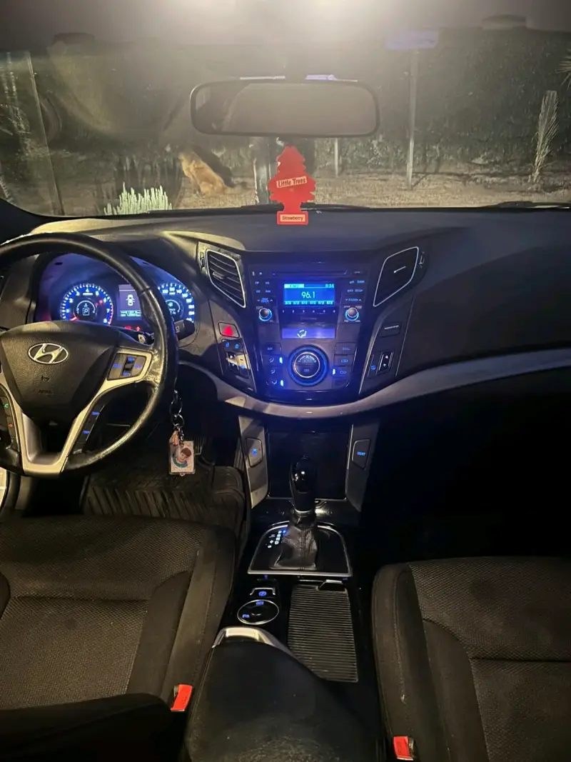 Hyundai i40 2013 en buen estado - 6
