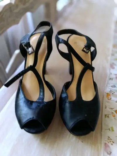 Sandalias de tacón alto negras - miniatura 1
