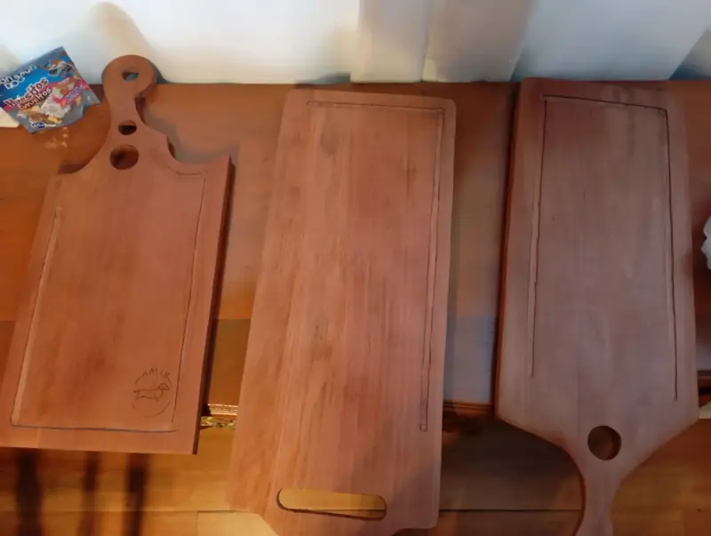 Tablas de madera para picar con diseño artesanal - 3