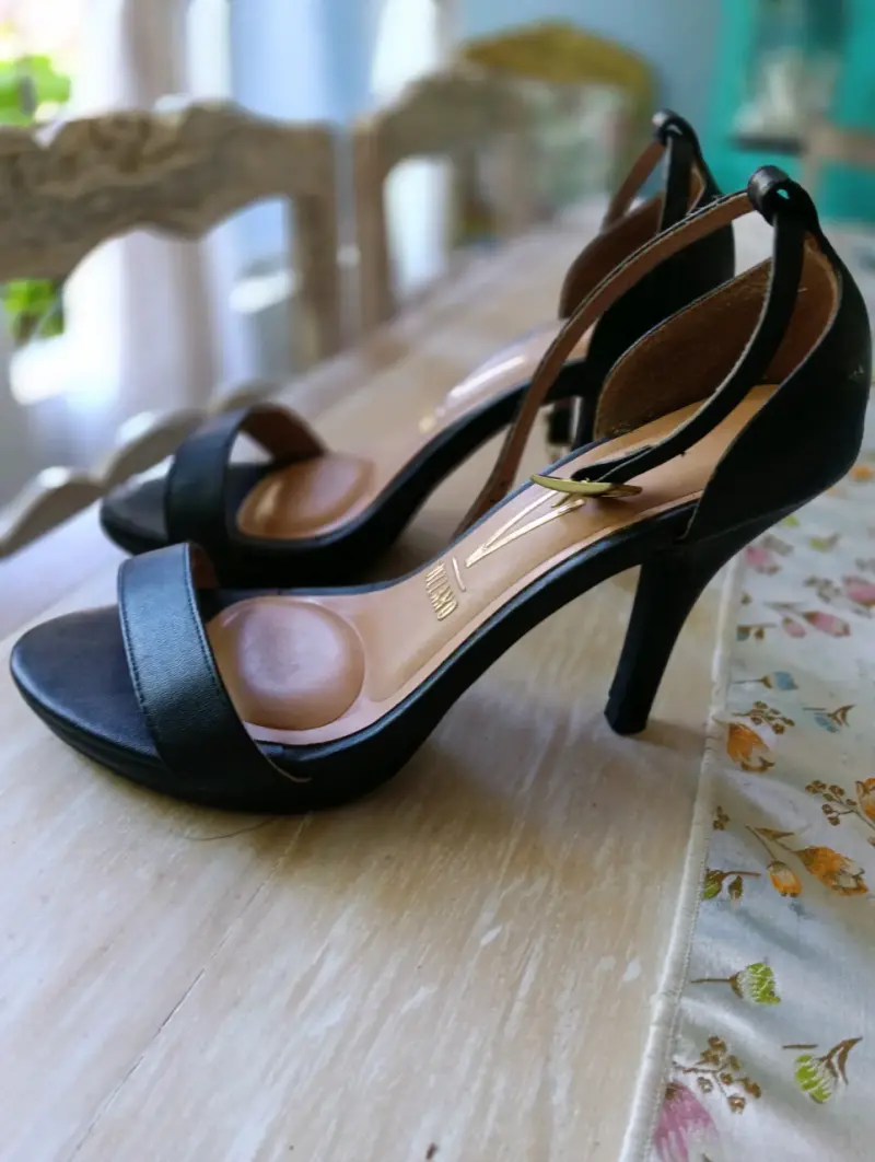 Sandalias de Tacón Negro Vizzano Elegantes - 2