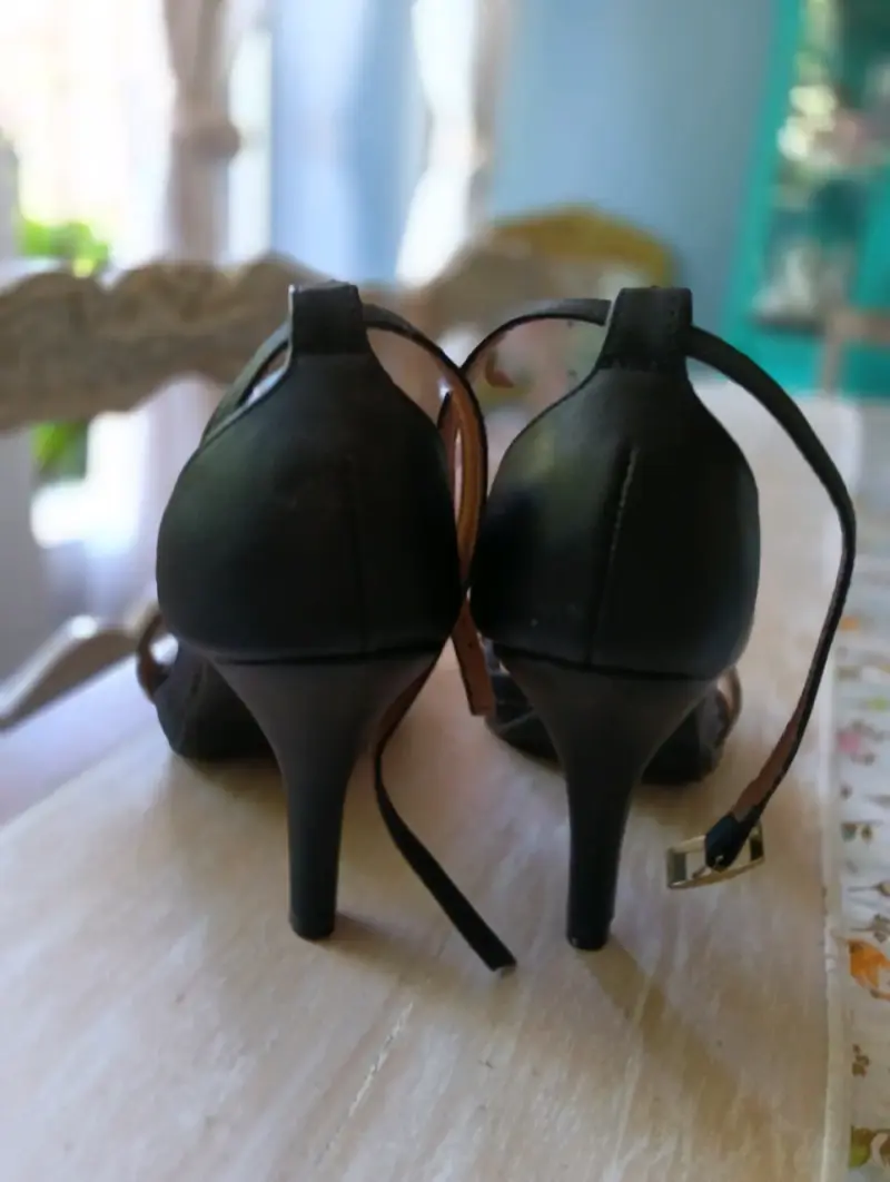 Sandalias de Tacón Negro Vizzano Elegantes - 3