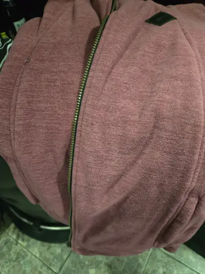 Chaqueta de lana con capucha color burdeos - miniatura 3