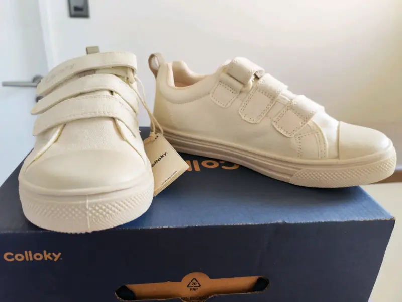 Zapatillas blancas para niños Colloky con velcro - 2