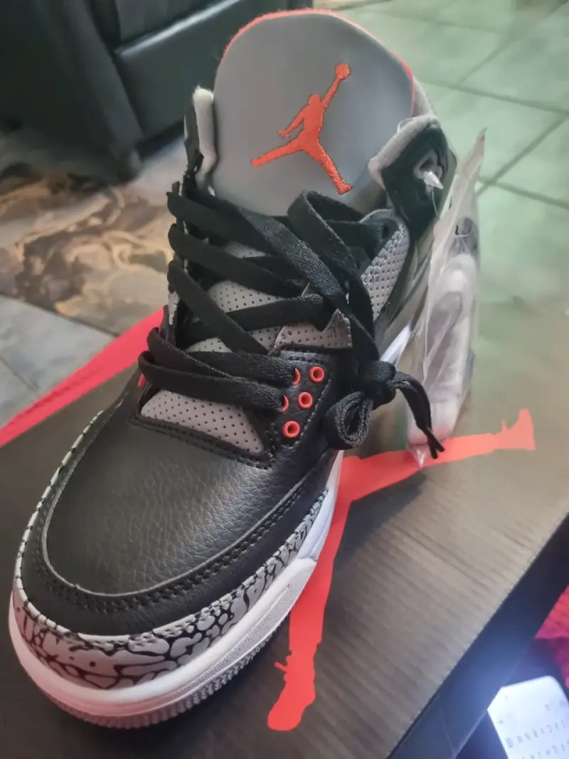 Zapatillas deportivas negras con detalles grises - 2