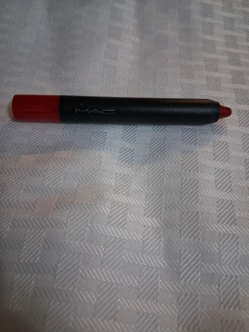 Lápiz labial MAC Velvetease rojo intenso - 4