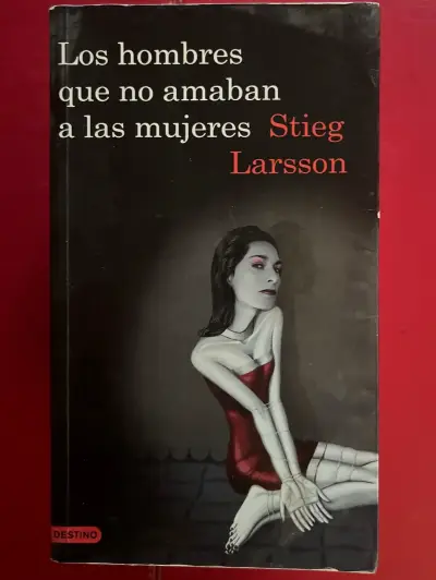 Libro 'Los hombres que no amaban a las mujeres' de Stieg Larsson - miniatura 2