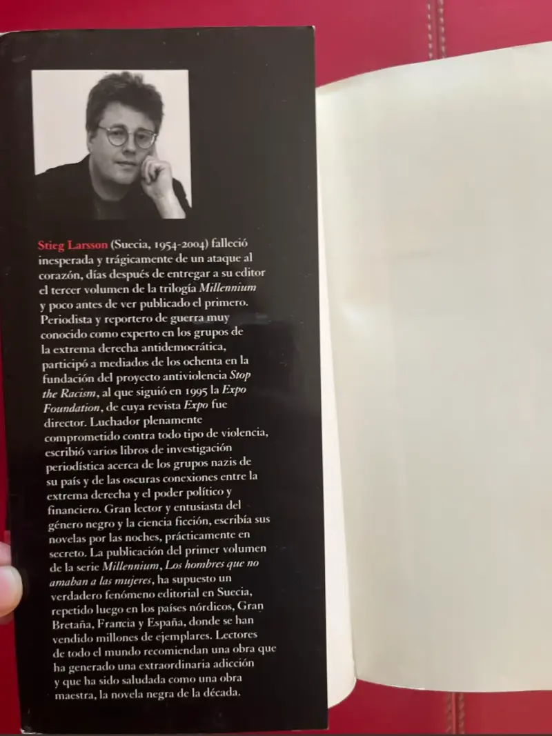 Libro 'La chica que soñaba con una cerilla y un bidón de gasolina' de Stieg Larsson - 3