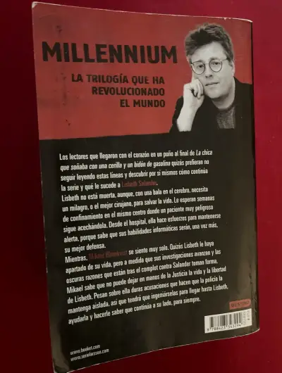 Libro 'La reina en el palacio de las corrientes de aire' de Stieg Larsson - miniatura 5
