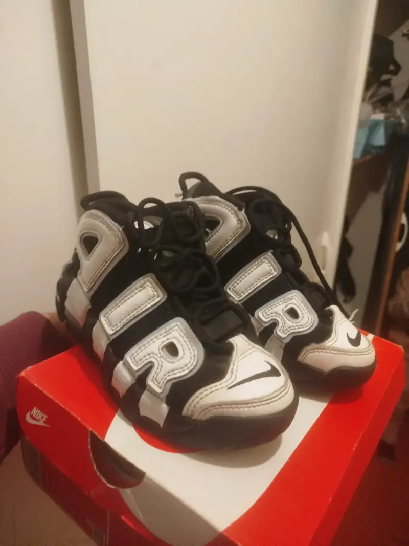 Zapatillas Nike Air More Uptempo PS blancas y negras - 6