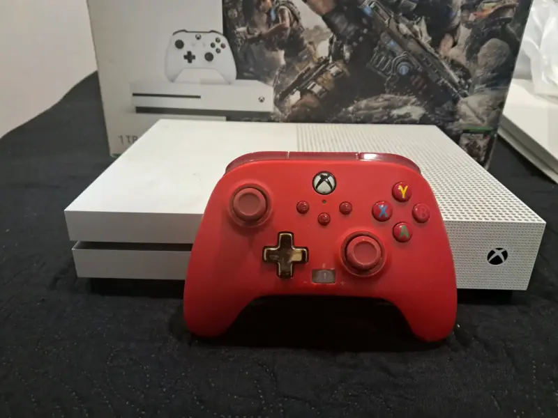 Consola Xbox One S 1TB - 5