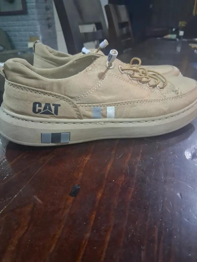 Zapatillas casuales CAT beige para hombre