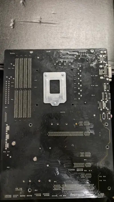 Placa Madre ASRock Z370 Pro4 para Intel - miniatura 2