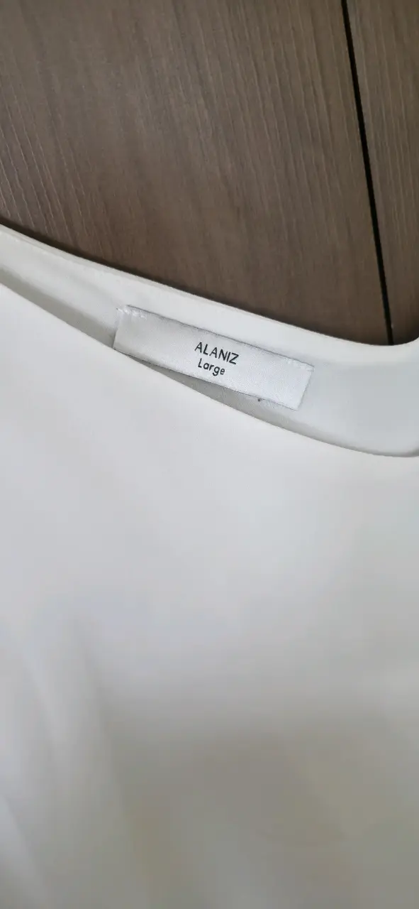 Blusa sin mangas blanca Alaniz - 2
