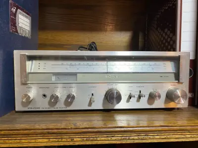 Receptor estéreo vintage Sony STR-212AS - miniatura 1