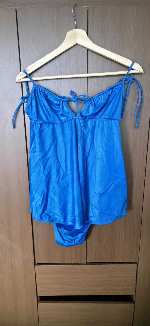 Traje de baño para embarazada azul con tirantes
