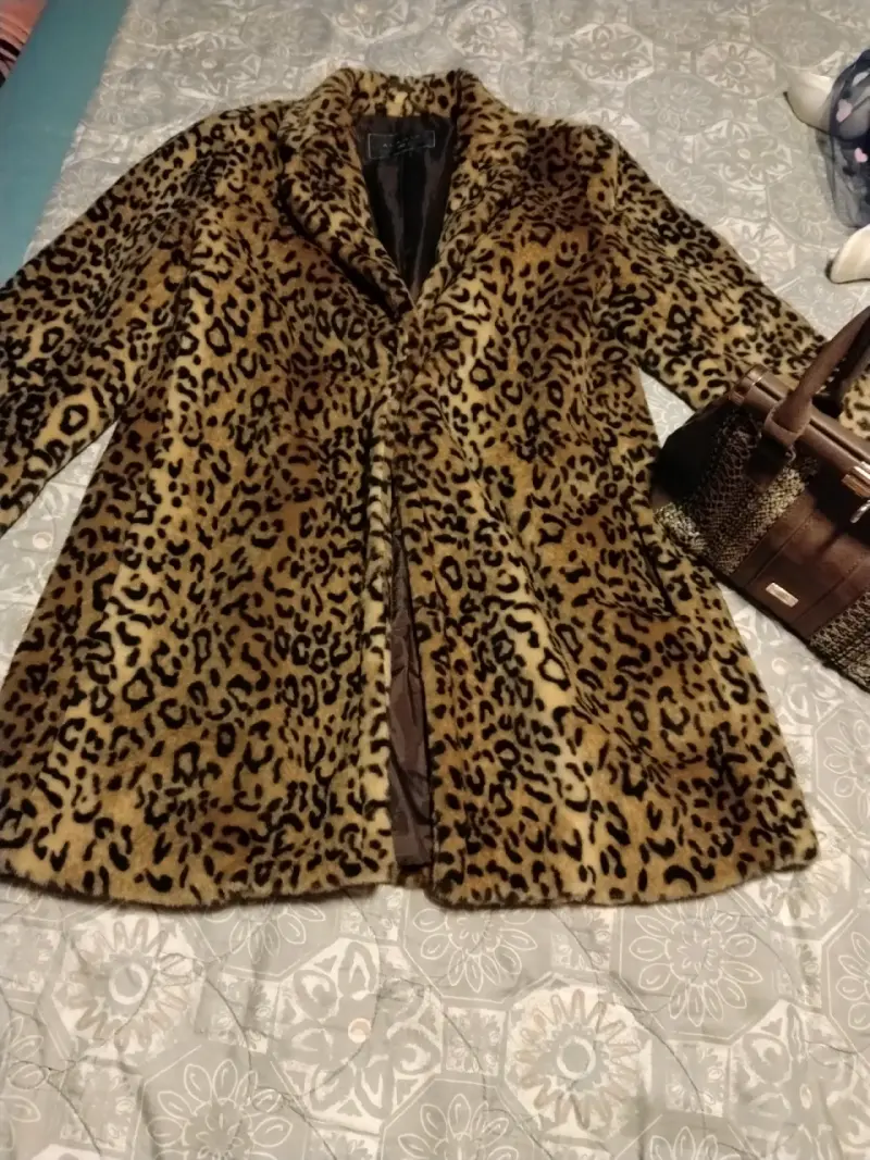 Abrigo de Leopardo para Mujer en Buen Estado - 2