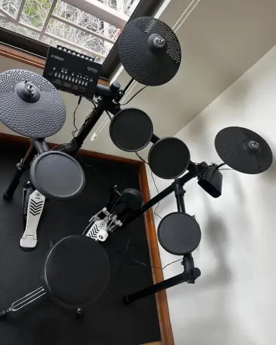 Batería Electrónica Yamaha Dtx452k Negro - miniatura 2