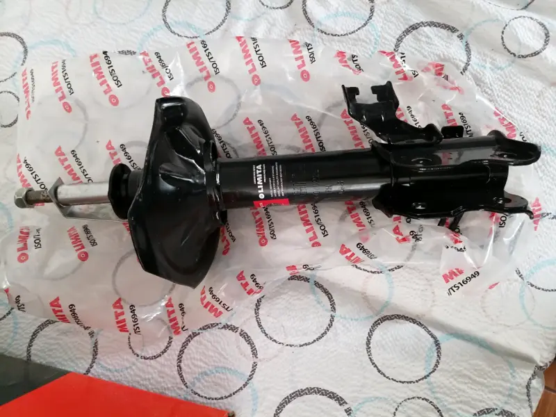 Amortiguador Delantero Nissan B15 - 2