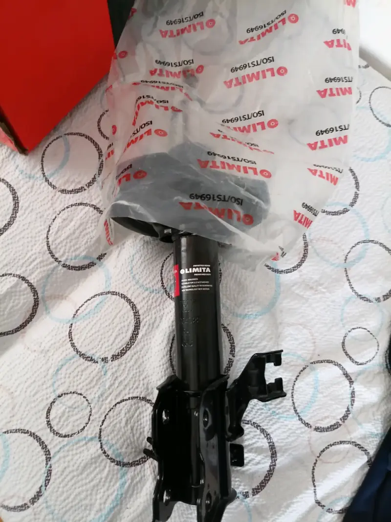Amortiguador Delantero Nissan B15 - 3