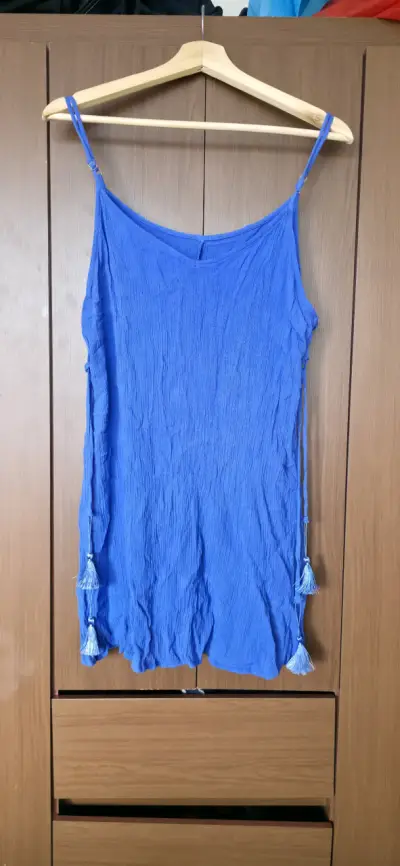 Vestido azul con tirantes y detalles de borlas - miniatura 1