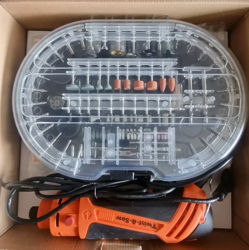 Herramienta multifunción Renovator Twist-A-Saw Deluxe Kit - 3