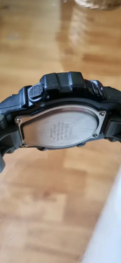 Reloj Casio Illuminator con Batería de 10 Años - miniatura 4