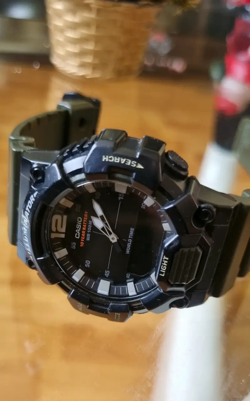 Reloj Casio Illuminator con Batería de 10 Años - 5