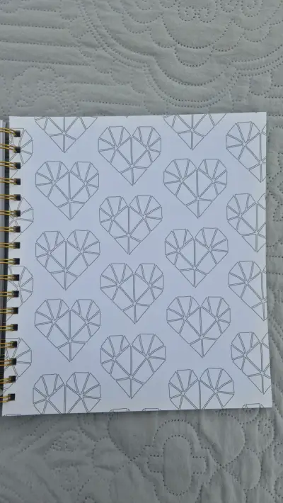 Libro para colorear con diseños geométricos - miniatura 3