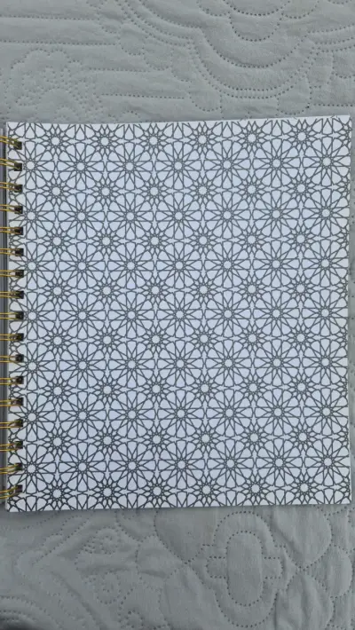 Libro para colorear con diseños geométricos - miniatura 4