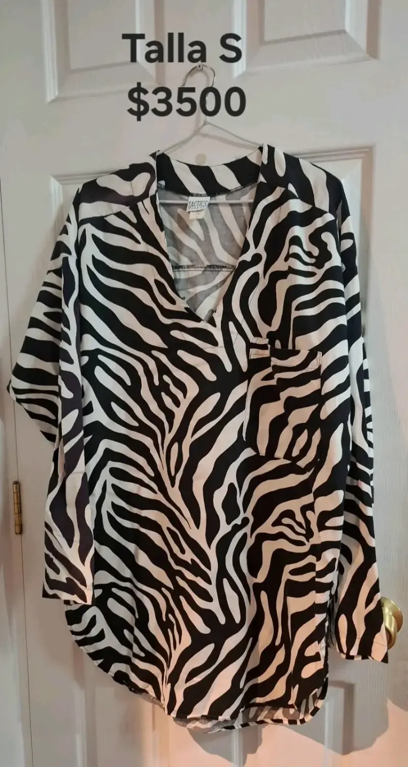 Polera de algodón negra Singolare talla M - 5