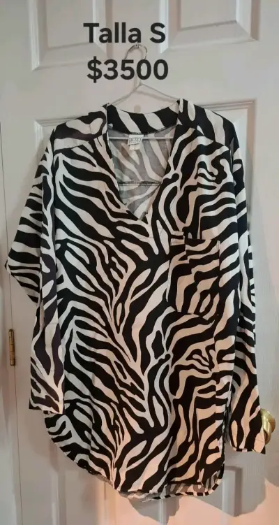 Polera de algodón negra Singolare talla M - miniatura 5