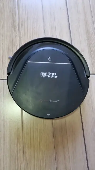 Aspiradora robot Versus Trotter en buen estado - miniatura 1