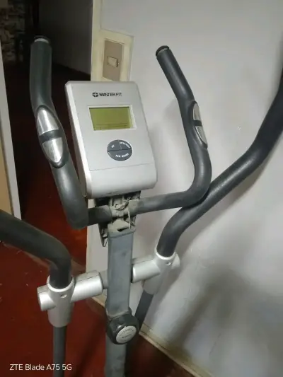Elíptica Master Fit en buen estado - miniatura 1