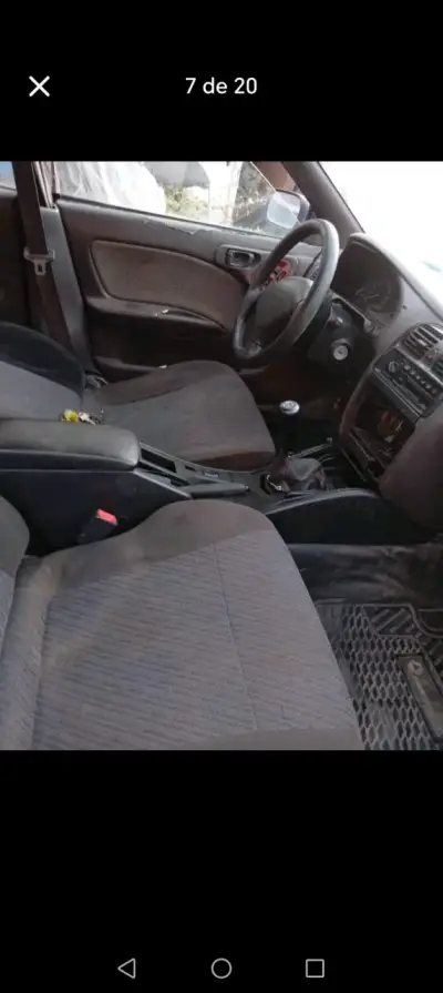 Auto Subaru usado en buen estado - miniatura 6