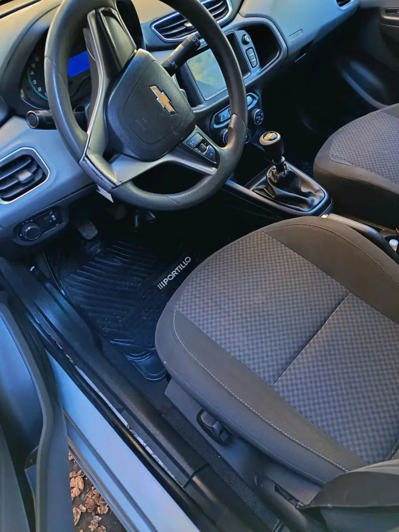 Chevrolet Onix 2017 1.4 - 6