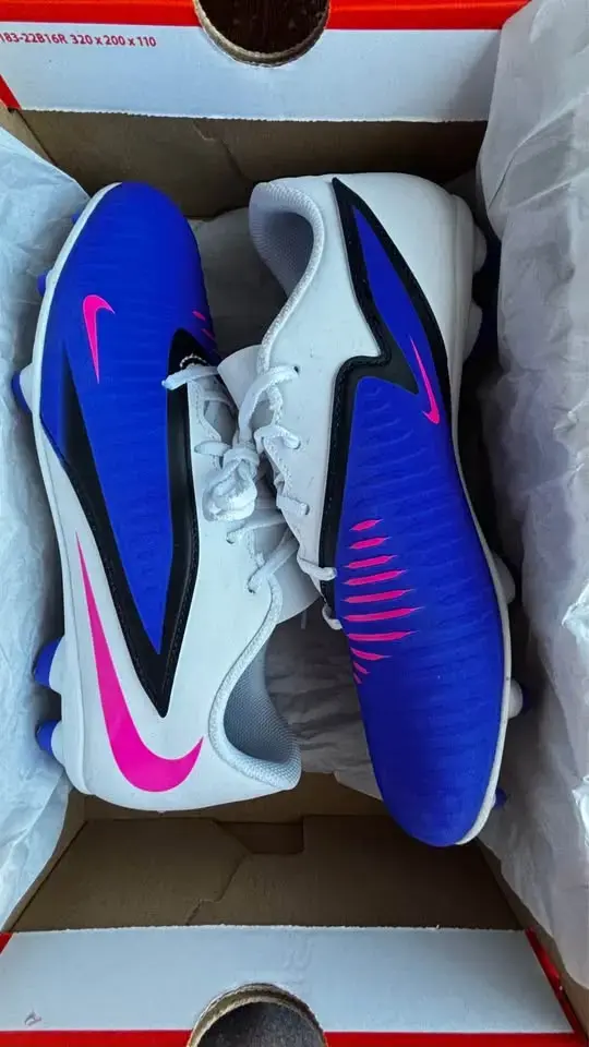 Zapatillas de Fútbol Nike Phantom 6 Low Club - 1