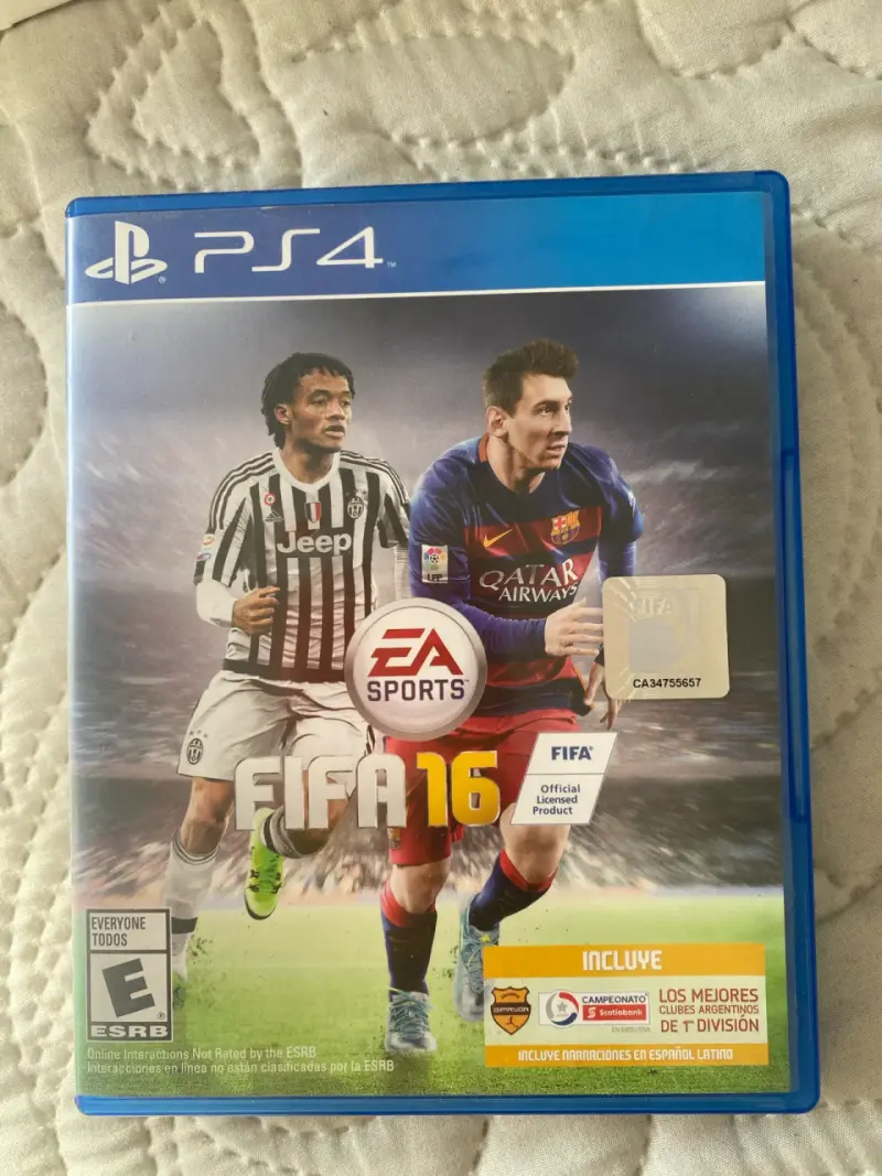 Juego FIFA 16 para PS4 en buen estado - 1