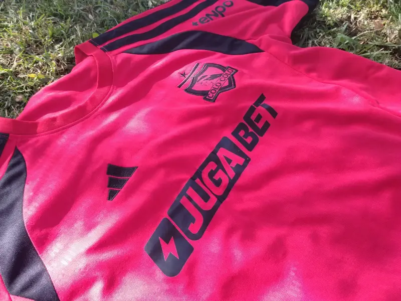 Camiseta Roja Adidas Colo Colo - 2