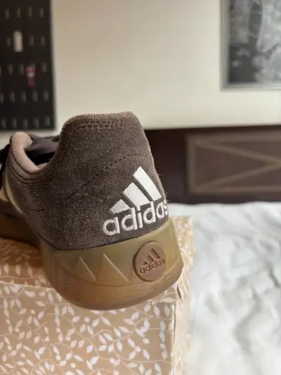 Zapatillas Adidas de gamuza - miniatura 3
