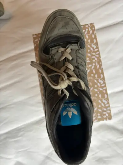Zapatillas Adidas de gamuza - miniatura 4