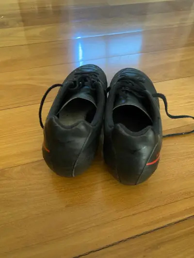 Botines de fútbol Monarcida Neo negros talla 39 - miniatura 2